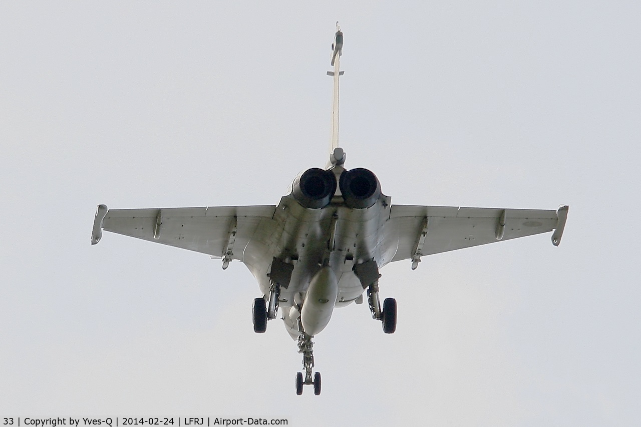 33, Dassault Rafale M C/N 33, Dassault Rafale M, On final rwy 08, Landivisiau Naval Air Base (LFRJ)