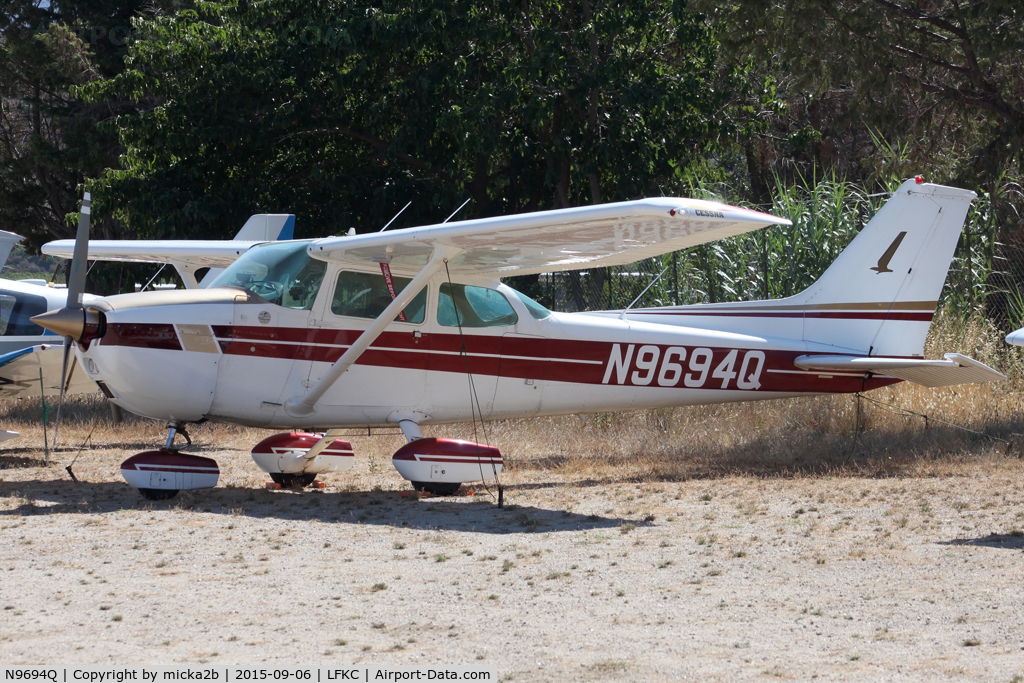 N9694Q, 1975 Cessna 172M C/N 17265778, Parked