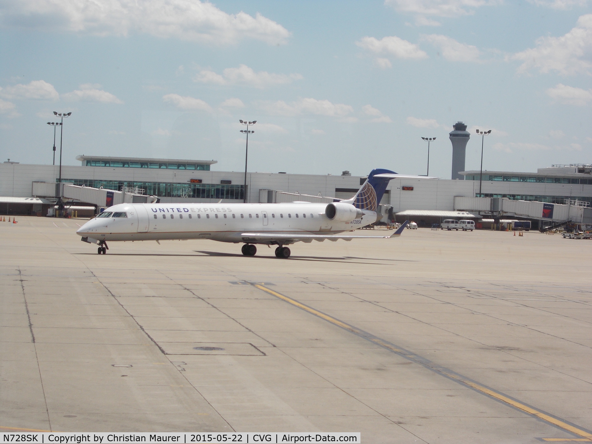 N728SK, 2005 Bombardier CRJ-701 (CL-600-2C10) Regional Jet C/N 10192, CRJ-700 SkyWest Airlines