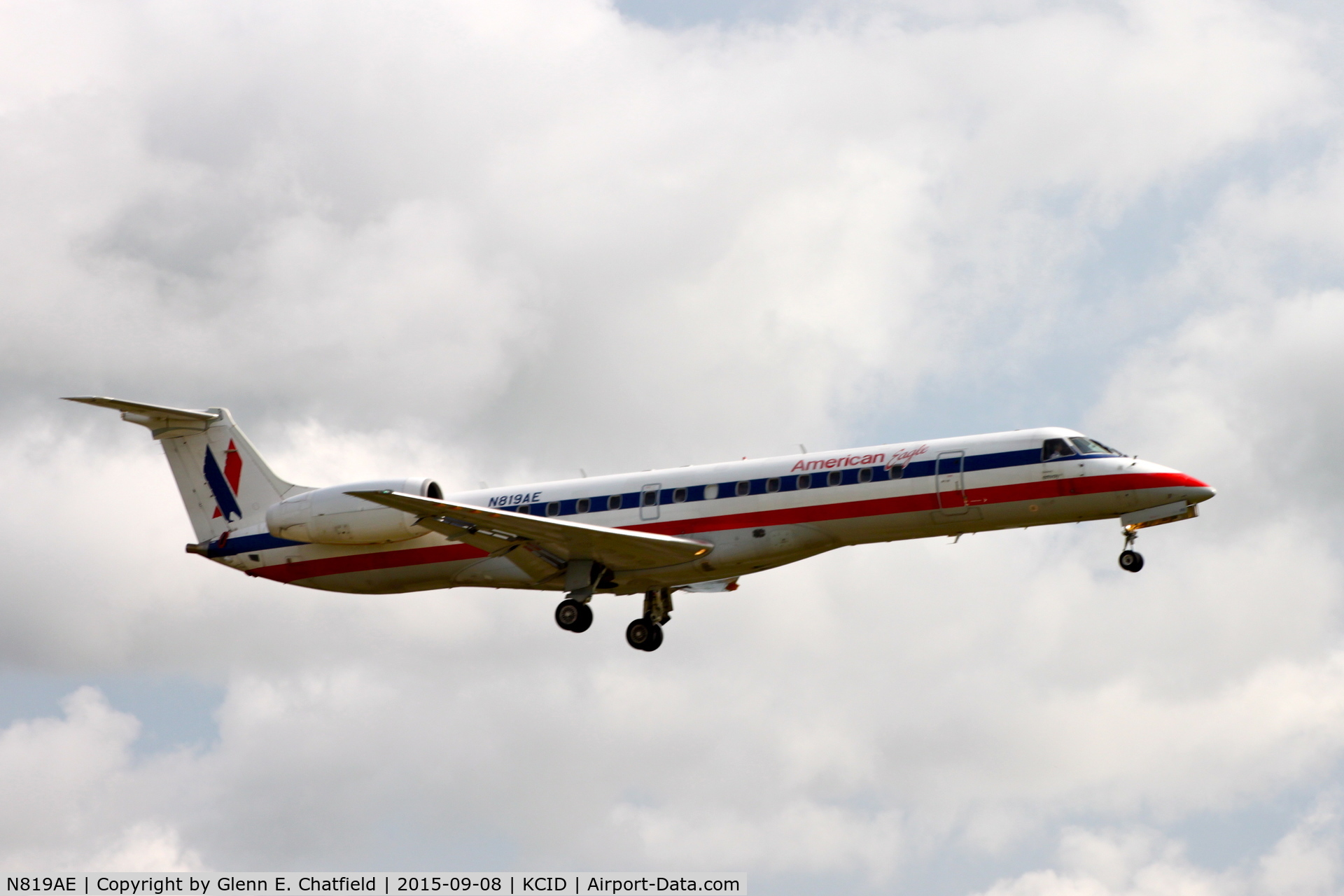N819AE, 2002 Embraer ERJ-140LR (EMB-135KL) C/N 145566, Final approach Runway 27