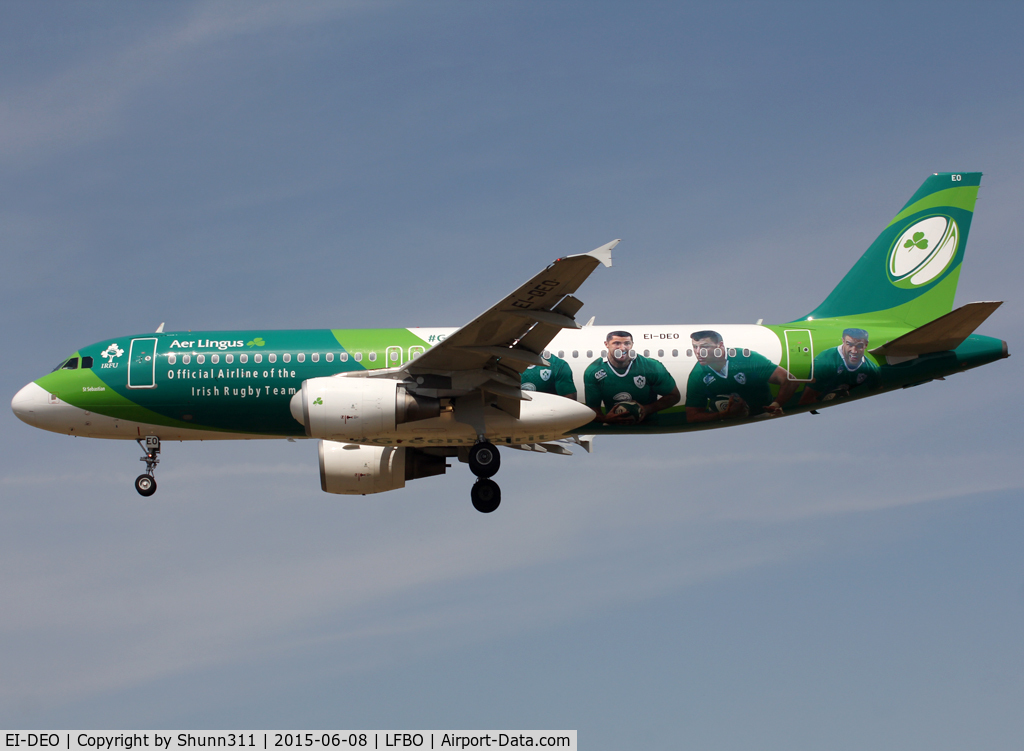 EI-DEO, 2005 Airbus A320-214 C/N 2486, Landing rwy 32R with special Rugby c/s