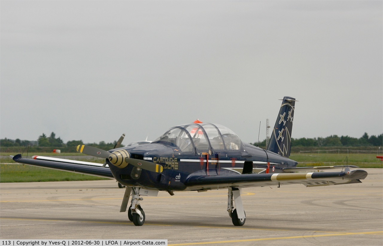 113, Socata TB-30 Epsilon C/N 113, Socata TB-30 Epsilon Cartouche Doré, Static display, Team, Avord Air Base (LFOA) Open day 2012