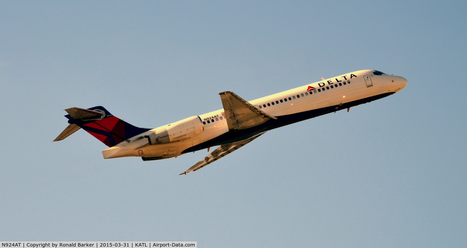 N924AT, 2000 Boeing 717-200 C/N 55080, Takeoff Atlanta
