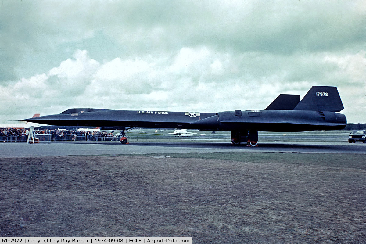 61-7972, 1961 Lockheed SR-71A Blackbird C/N 2023, Lockheed SR-71A Blackbird [2023] (United States Air Force) Farnborough~G 08/09/1974