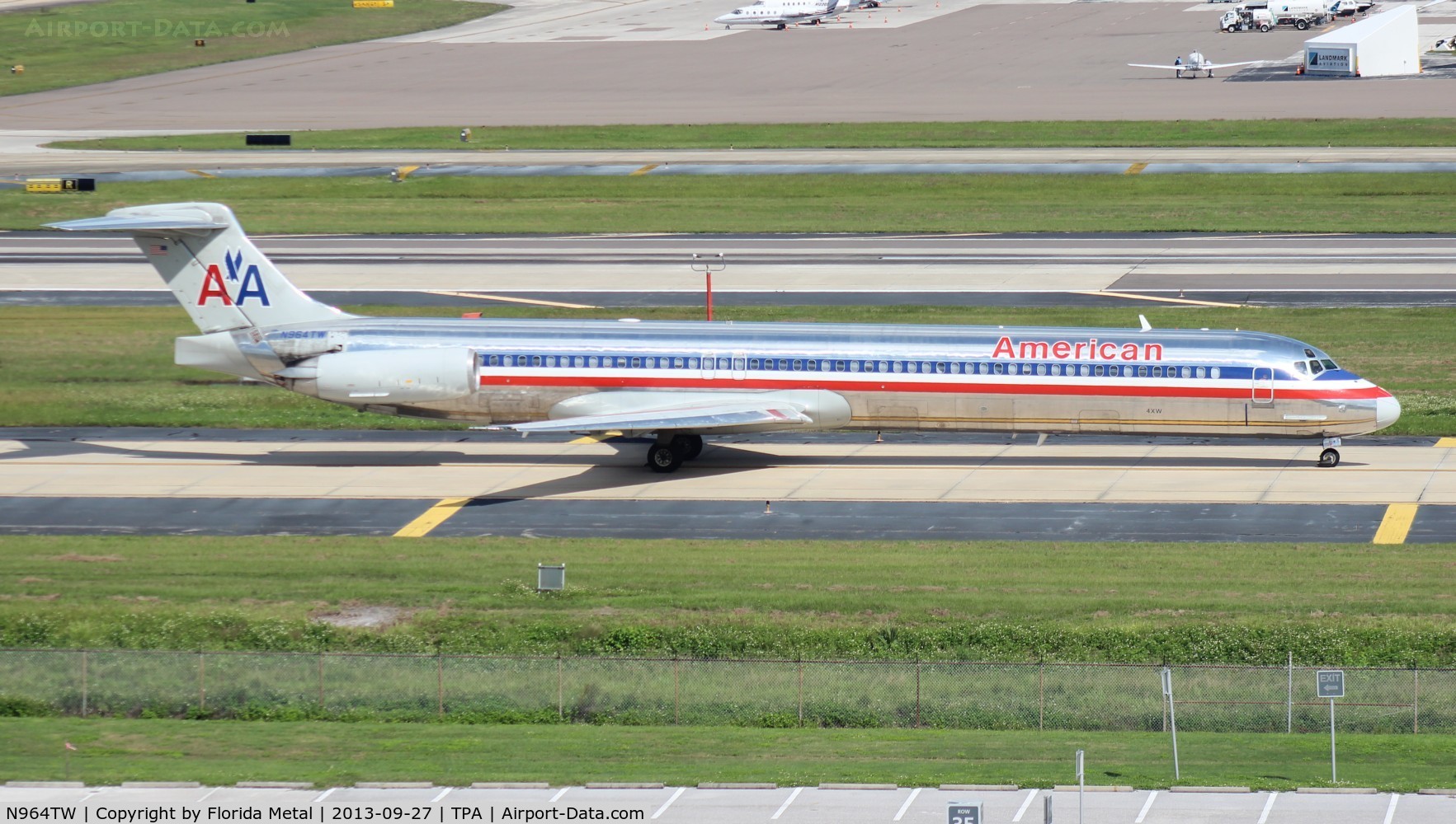 N964TW, 1999 McDonnell Douglas MD-83 (DC-9-83) C/N 53614, American