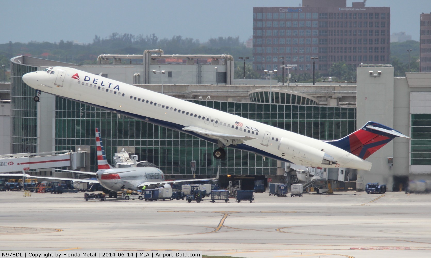 N978DL, 1991 McDonnell Douglas MD-88 C/N 53259, Delta