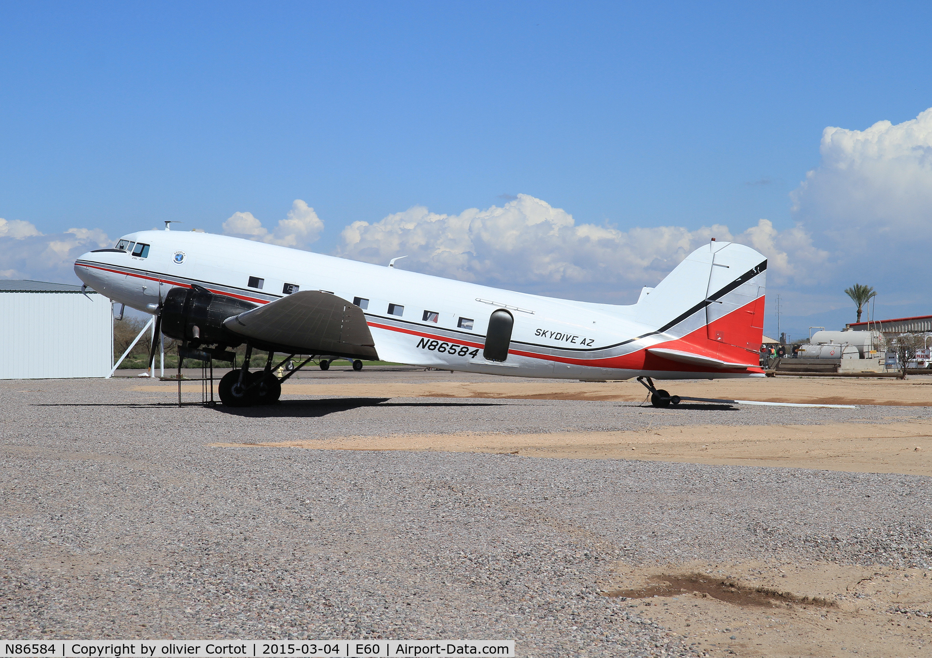 N86584, 1942 Douglas DC-3-G202A C/N 4935, sunny day in Arizona