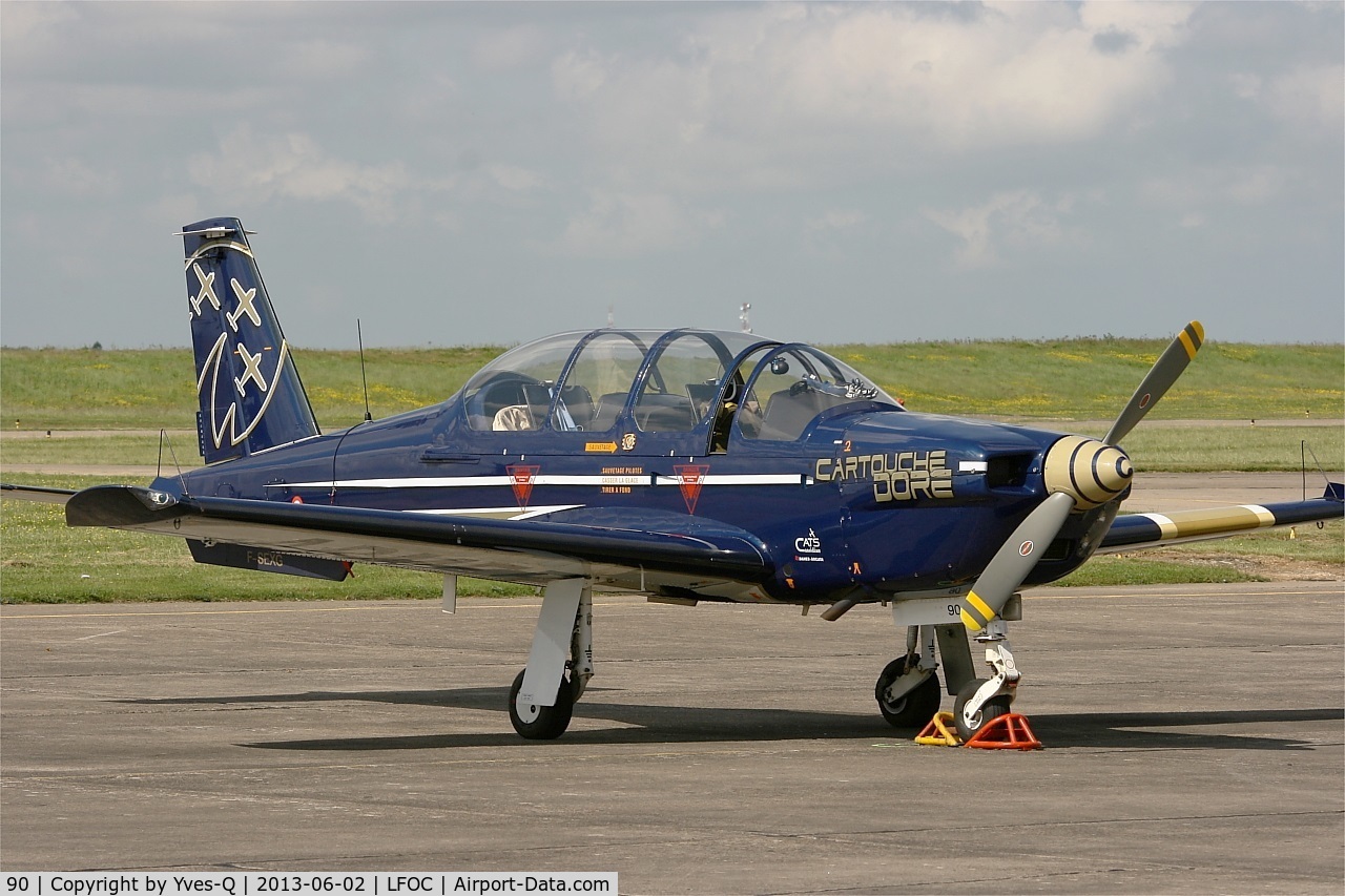 90, Socata TB-30 Epsilon C/N 90, Socata TB30 Epsilon (F-SEXG), French Air Force Aerobatic Team Cartouche Doré, Châteaudun Air Base 279 (LFOC) Open day 2013