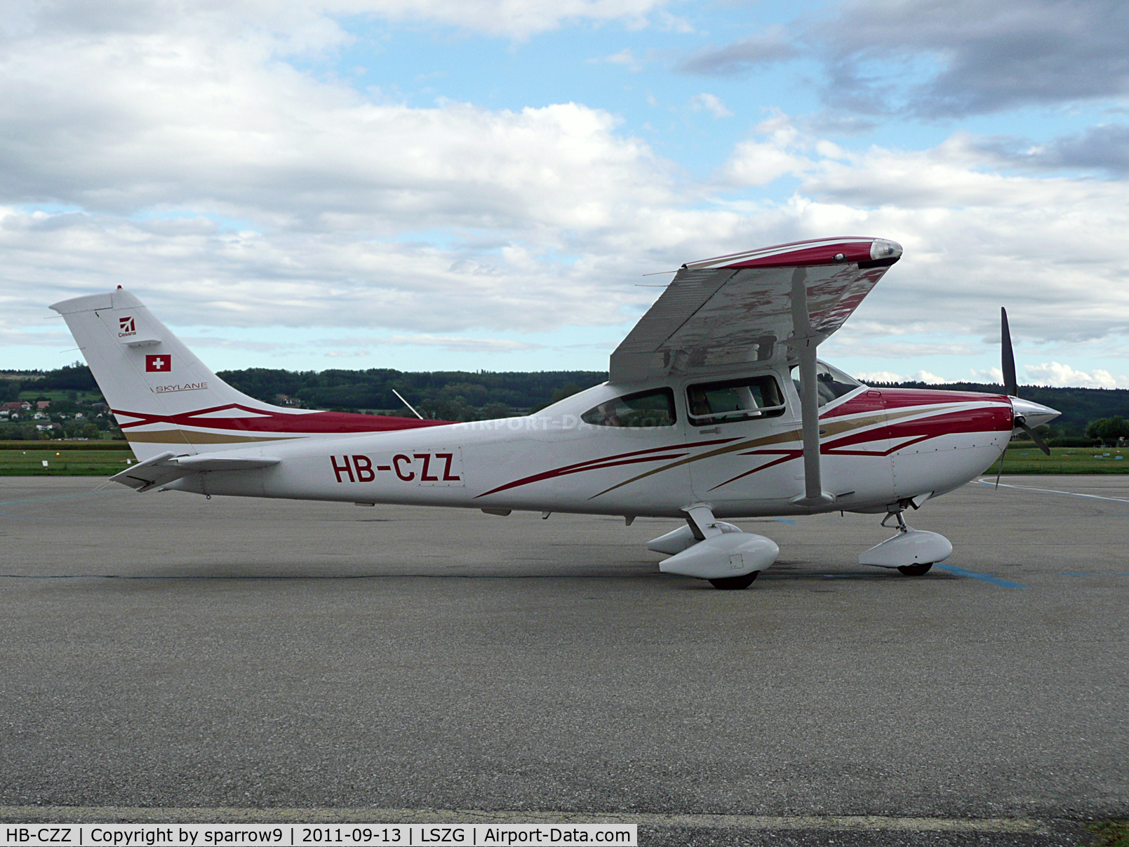 HB-CZZ, 2007 Cessna 182T Skylane C/N 18281896, a regular visitor to Grenchen