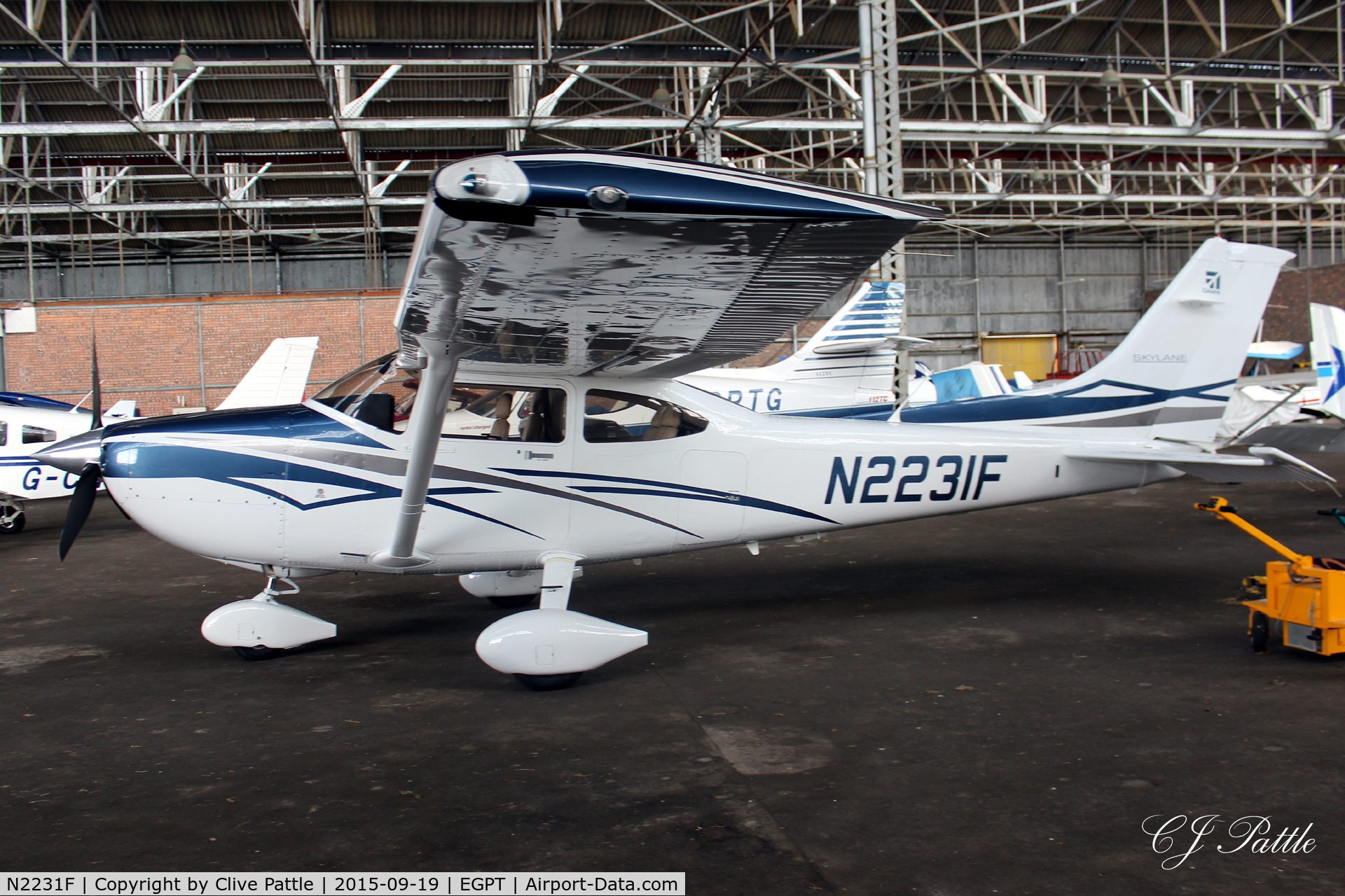 N2231F, 2007 Cessna 182T Skylane C/N 18281925, Hangared at its base at Perth EGPT
