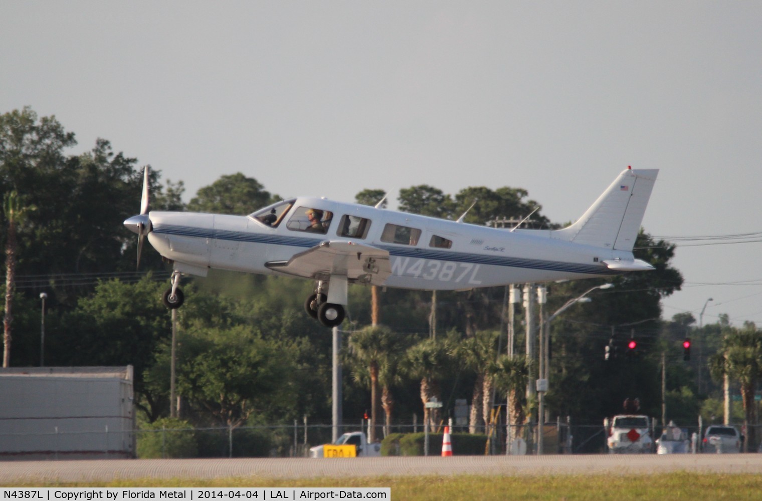 N4387L, 1988 Piper PA-32R-301 Saratoga C/N 3213015, PA-32R-301