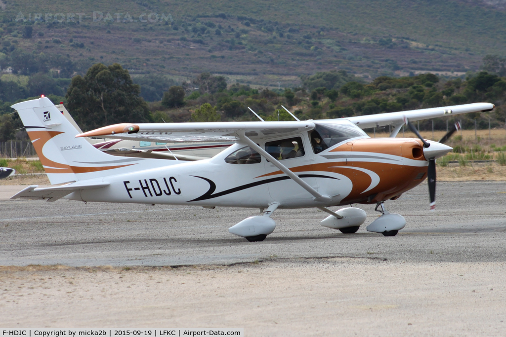 F-HDJC, Cessna 182 Skylane Skylane C/N 182-82152, Taxiing