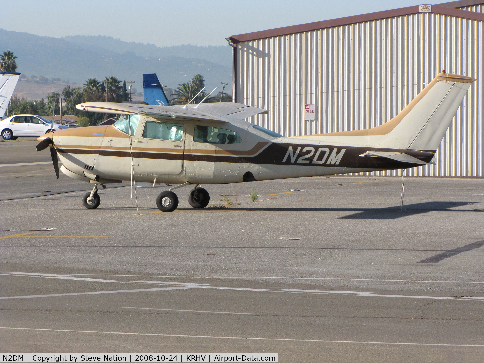 N2DM, 1970 Cessna T210K Turbo Centurion C/N 21059305, 1970 Cessna T210K @ Reid-Hillview Airport, San Jose, CA