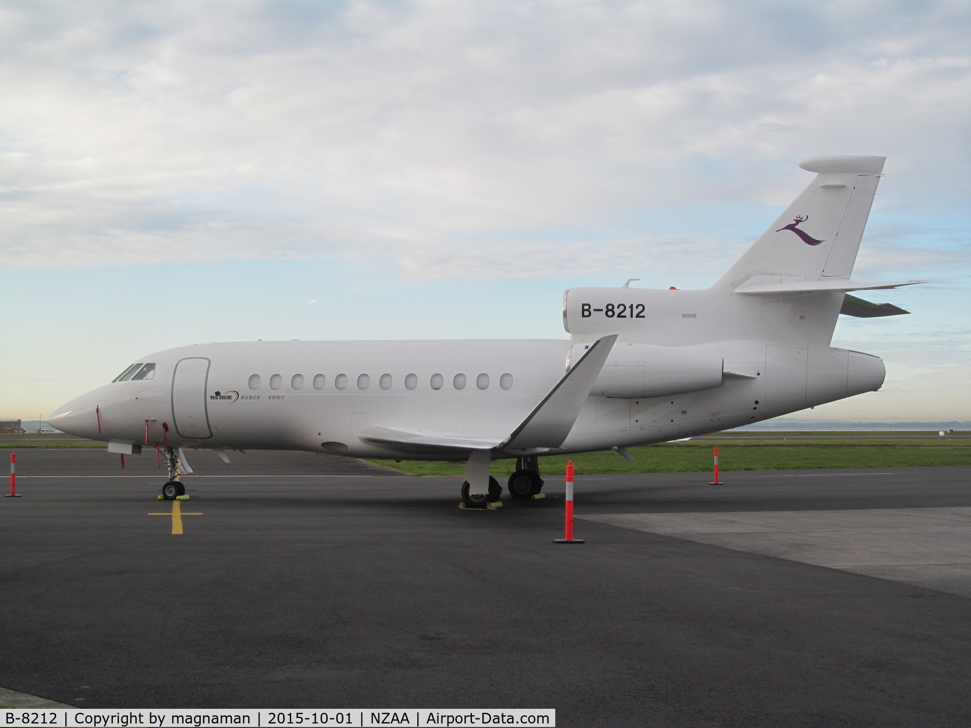B-8212, 2013 Dassault Falcon 900EX C/N 276, At AKL - here for a few days.