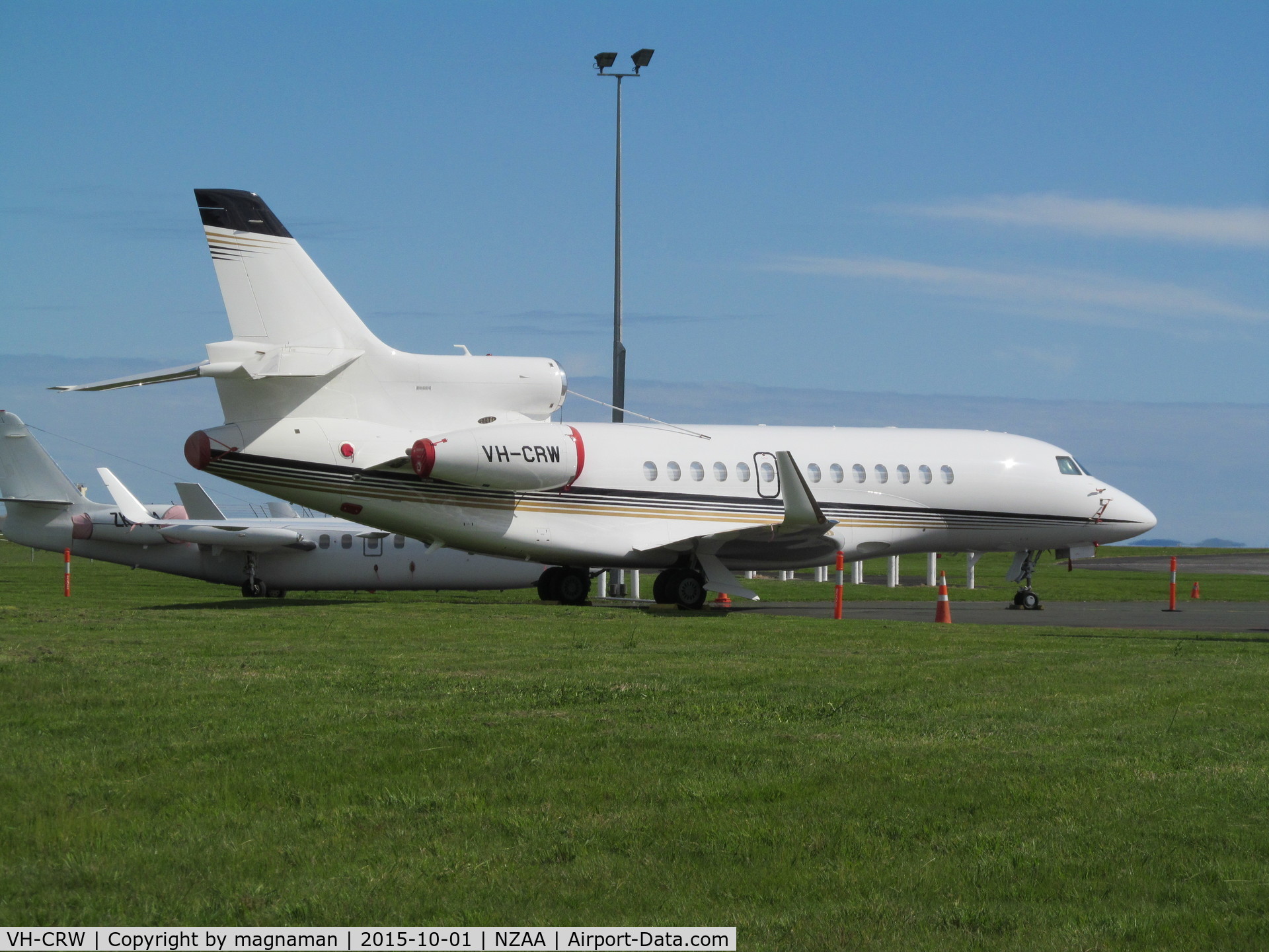 VH-CRW, 2013 Dassault Falcon 7X C/N 217, Up from Napier and then back to Oz