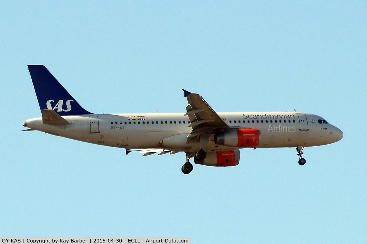 OY-KAS, 2007 Airbus A320-232 C/N 3335, Airbus A320-232 [3335] SAS Scandinavian Airlines Home~G 30/04/2015. On approach 27L.