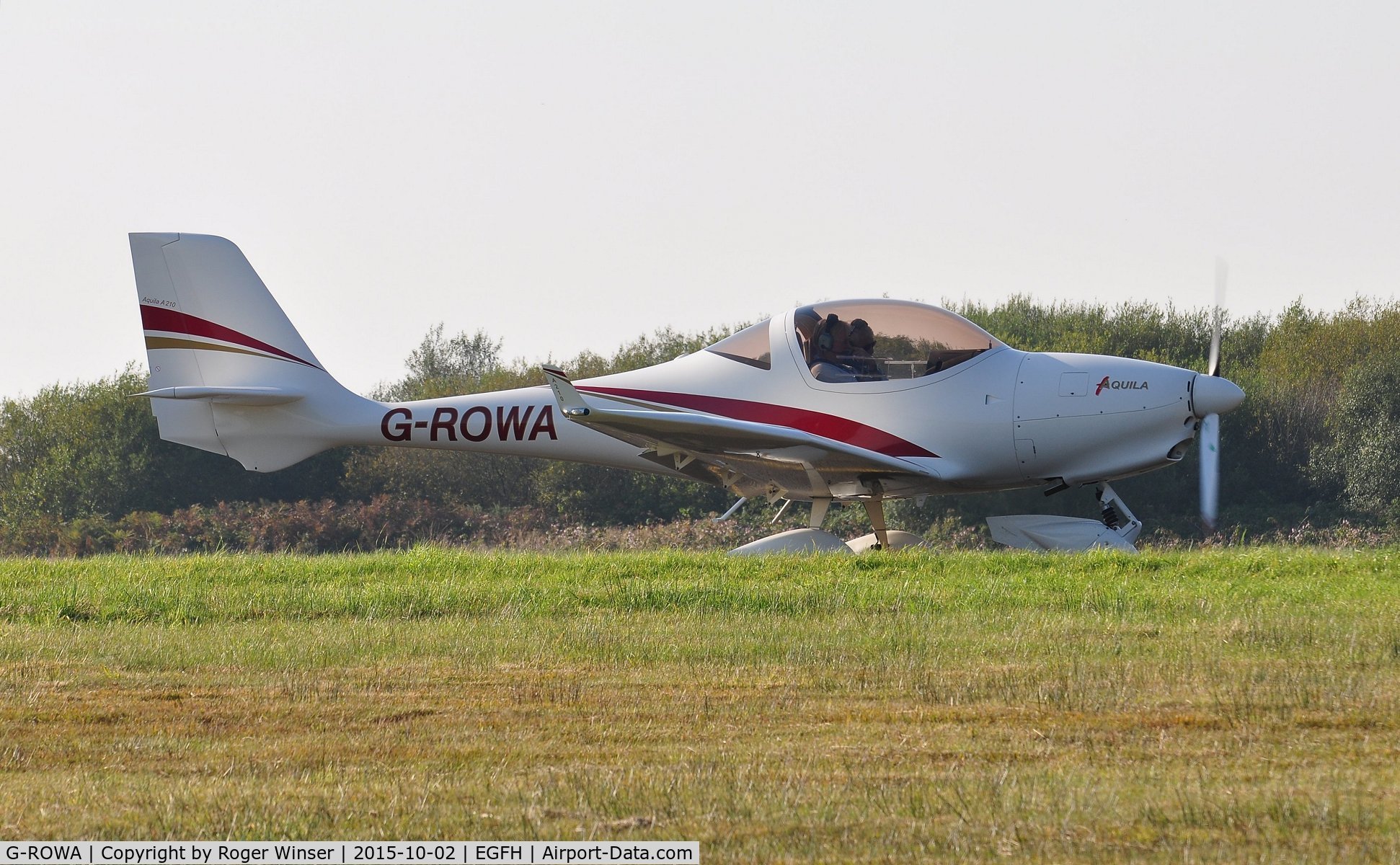 G-ROWA, 2007 Aquila A210 (AT01) C/N AT01-174, Visiting Aquila AT0.