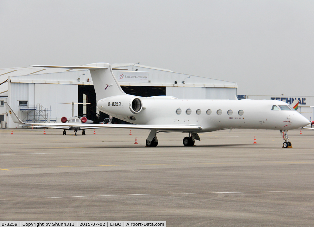 B-8259, 2011 Gulfstream Aerospace G550 C/N 5357, Parked at the General Aviation area...