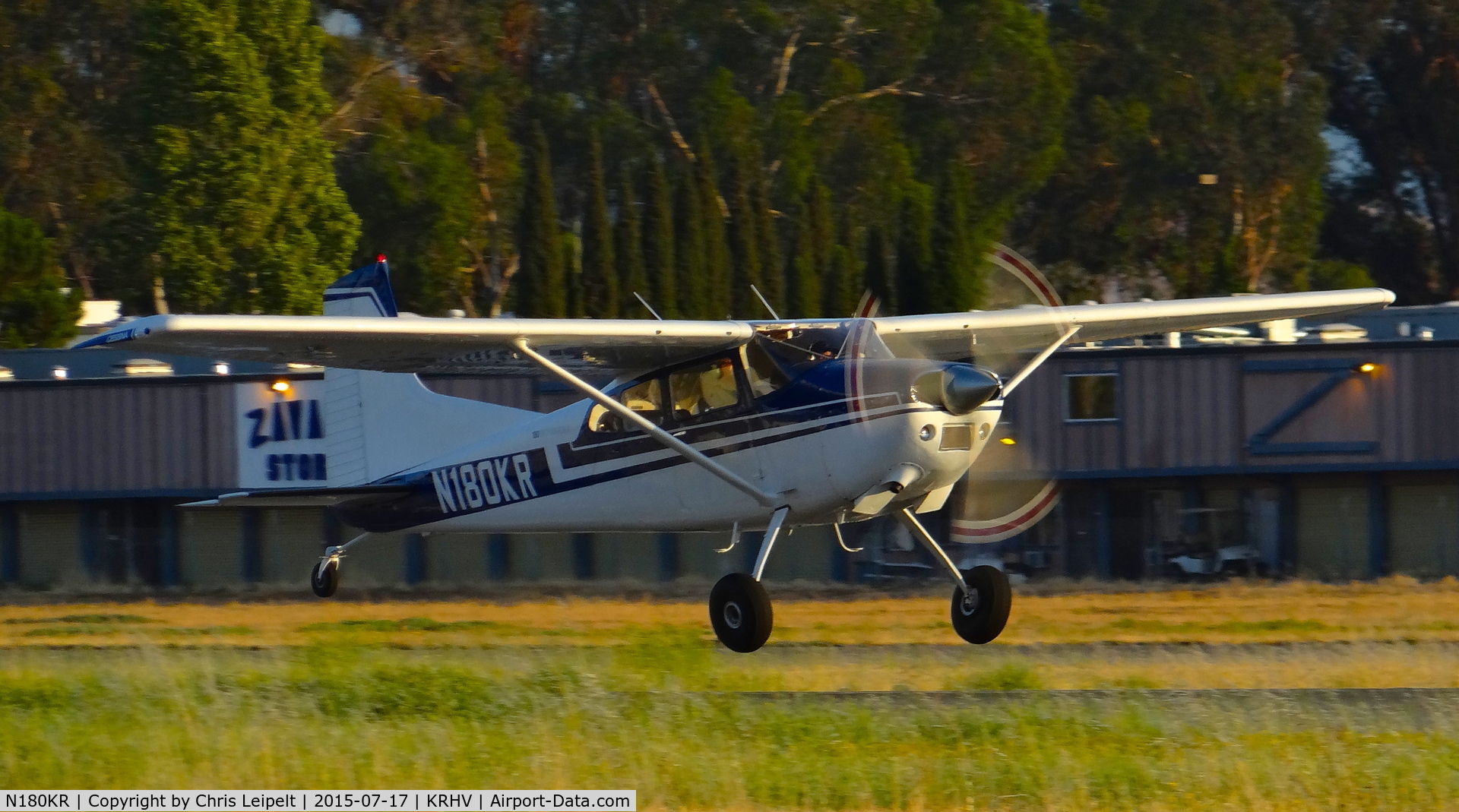 N180KR, 1980 Cessna 180K Skywagon C/N 18053147, Locally-based 1980 Cessna 180K departing on runway 31R at Reid Hillview Airport, San Jose, CA.