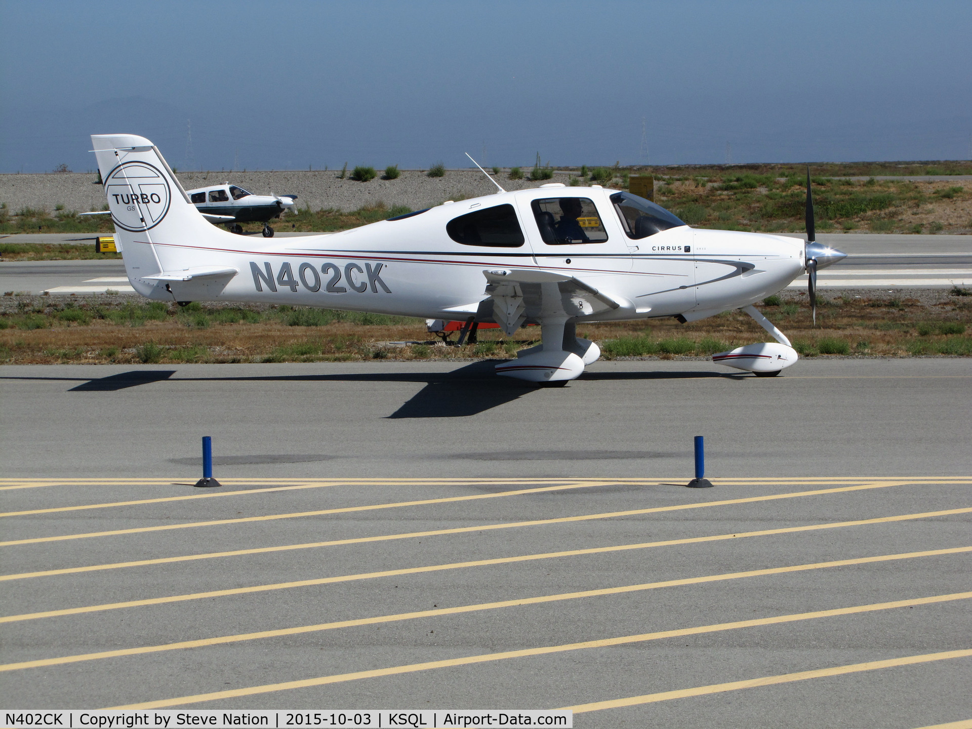 N402CK, Cirrus SR22T C/N 3404, Locally-based 2009 Cirrus Design SR22 Turbo taxiing for takeoff @ San Carlos Airport, CA