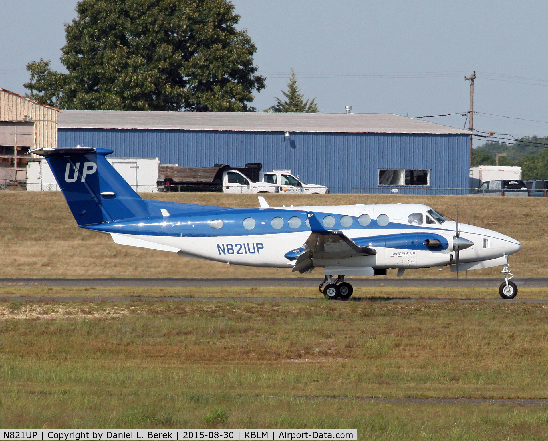 N821UP, 2014 Beechcraft B300 King Air 350i C/N FL-908, I was very pleased to capture this very nice - and interesting - Beech King Air of Wheels Up LLC.