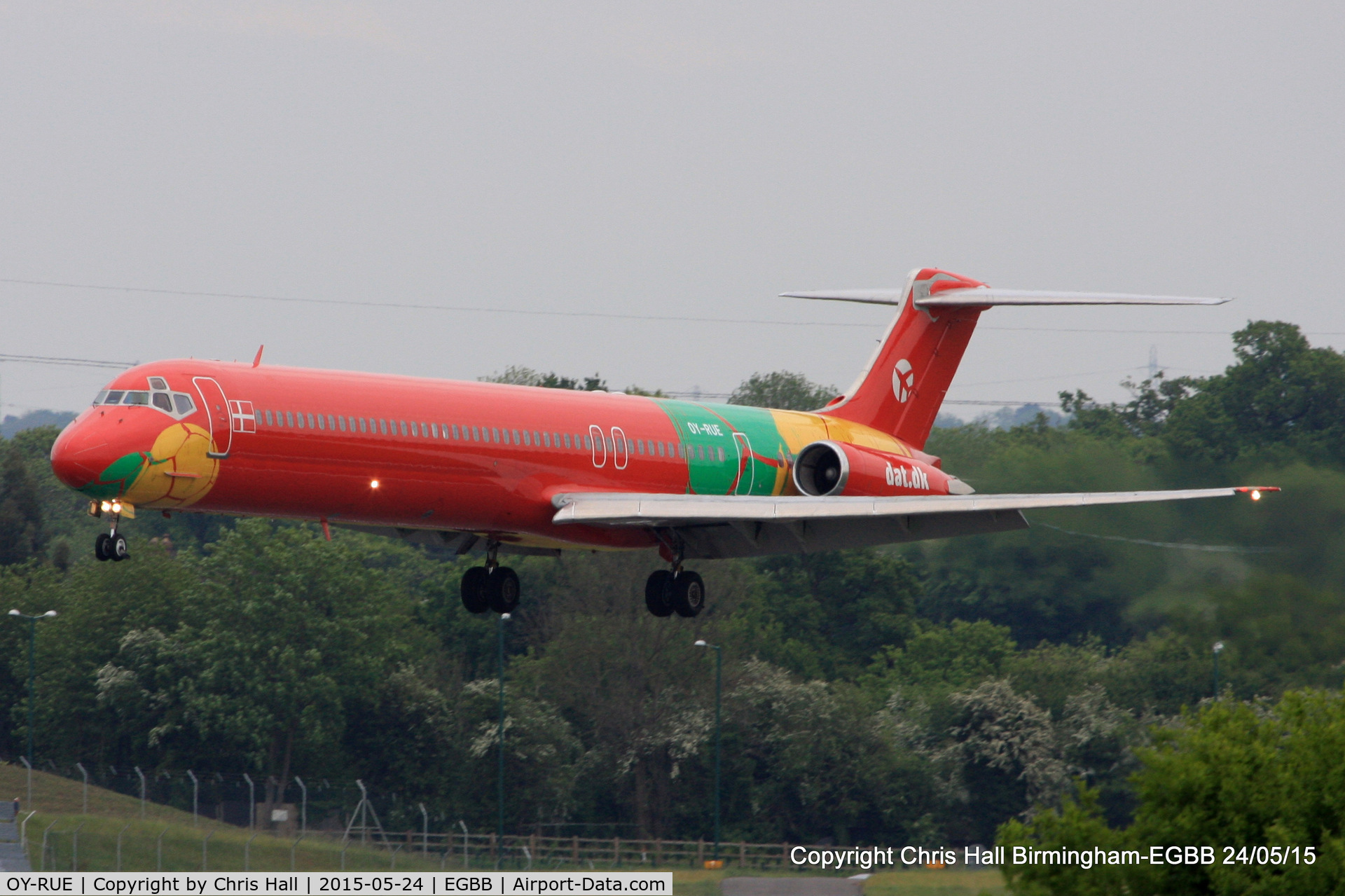 OY-RUE, 1990 McDonnell Douglas MD-83 (DC-9-83) C/N 49936, Danish Air Transport (DAT)