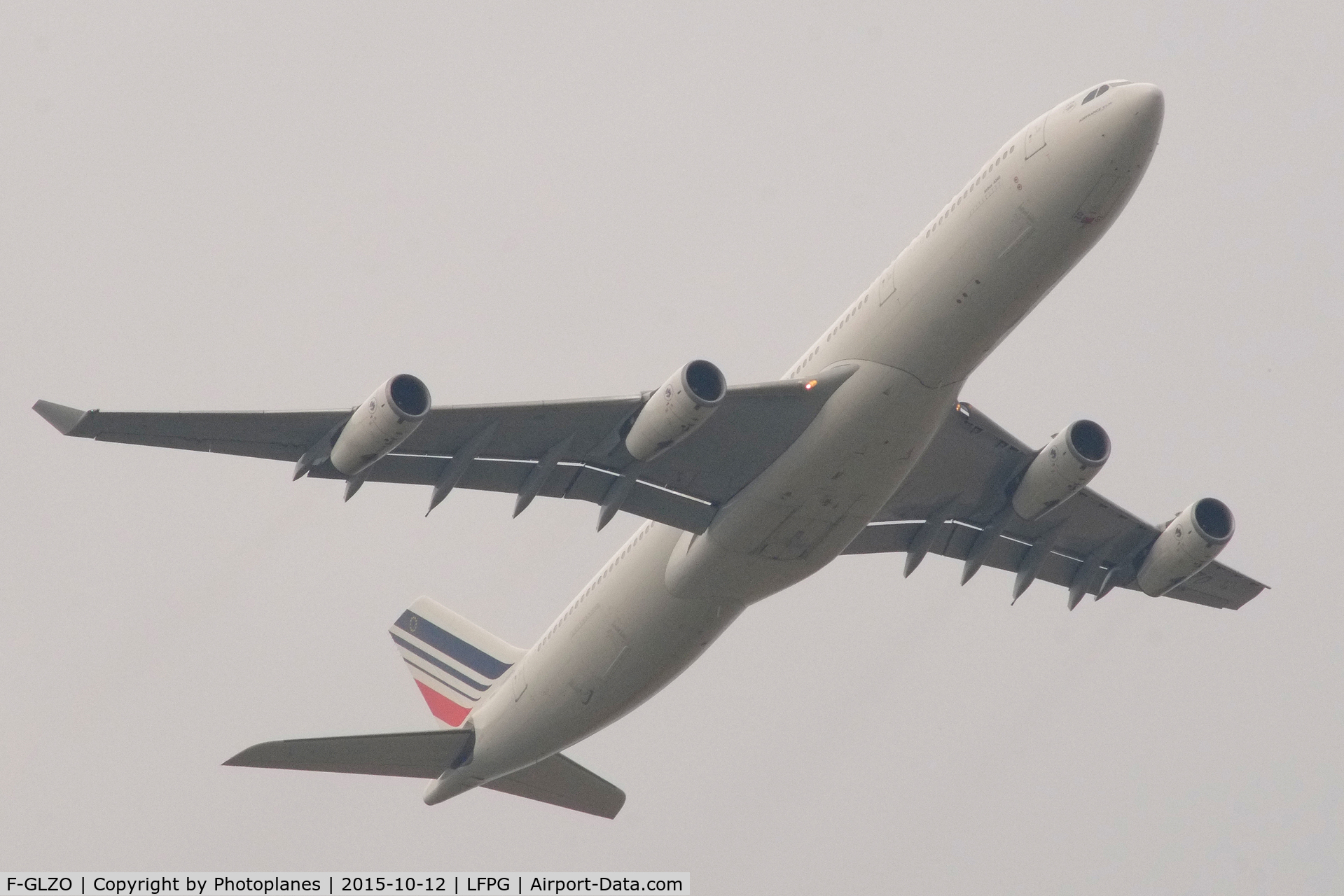 F-GLZO, 1998 Airbus A340-313X C/N 246, CDG take off