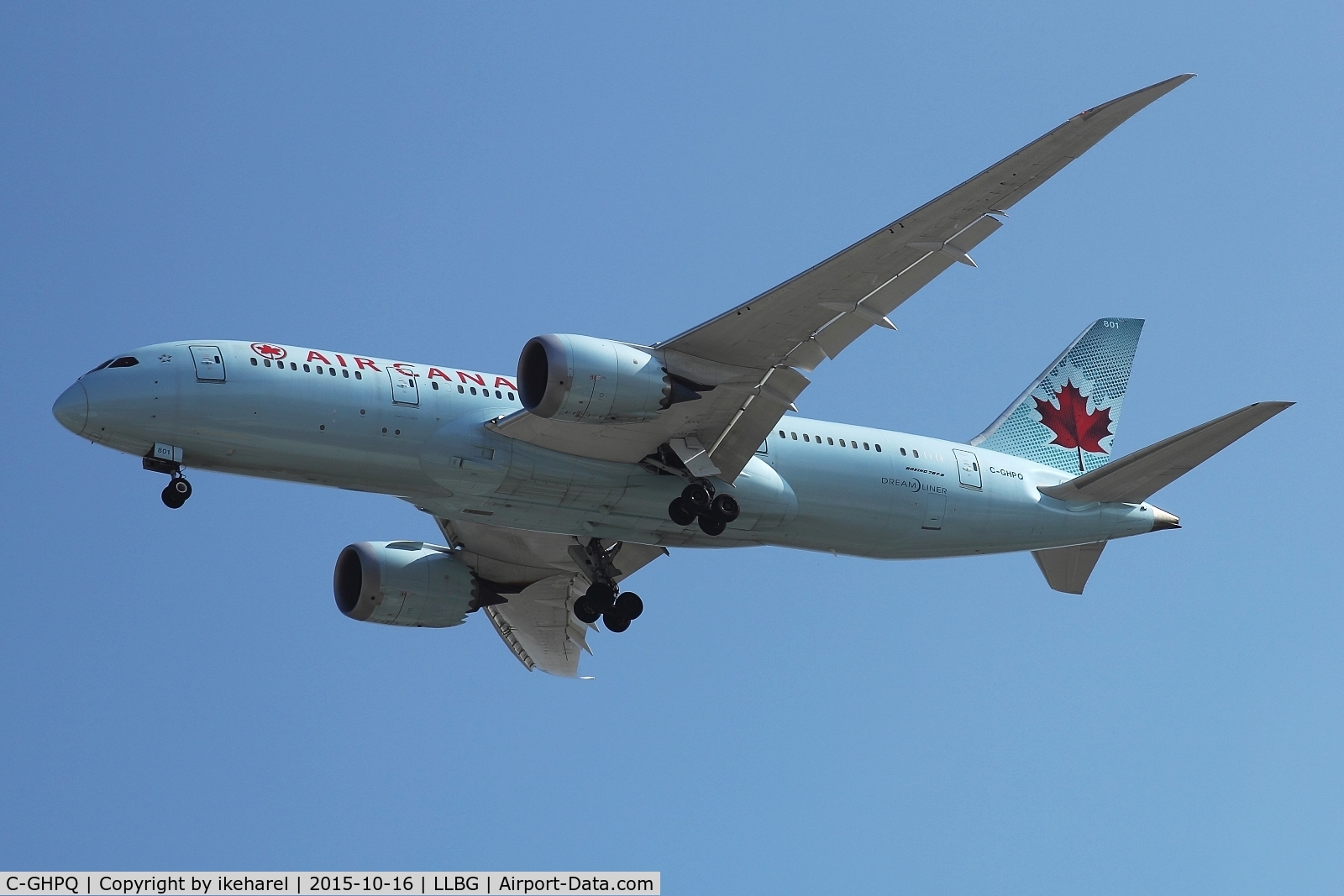 C-GHPQ, 2014 Boeing 787-8 Dreamliner C/N 35257, Flight from Toronto, Canada, landing on runway 30.