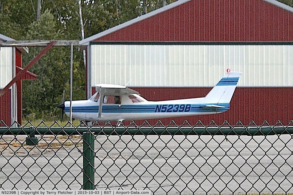 N5239B, 1980 Cessna 152 C/N 15284366, At Belfast Airport in Maine