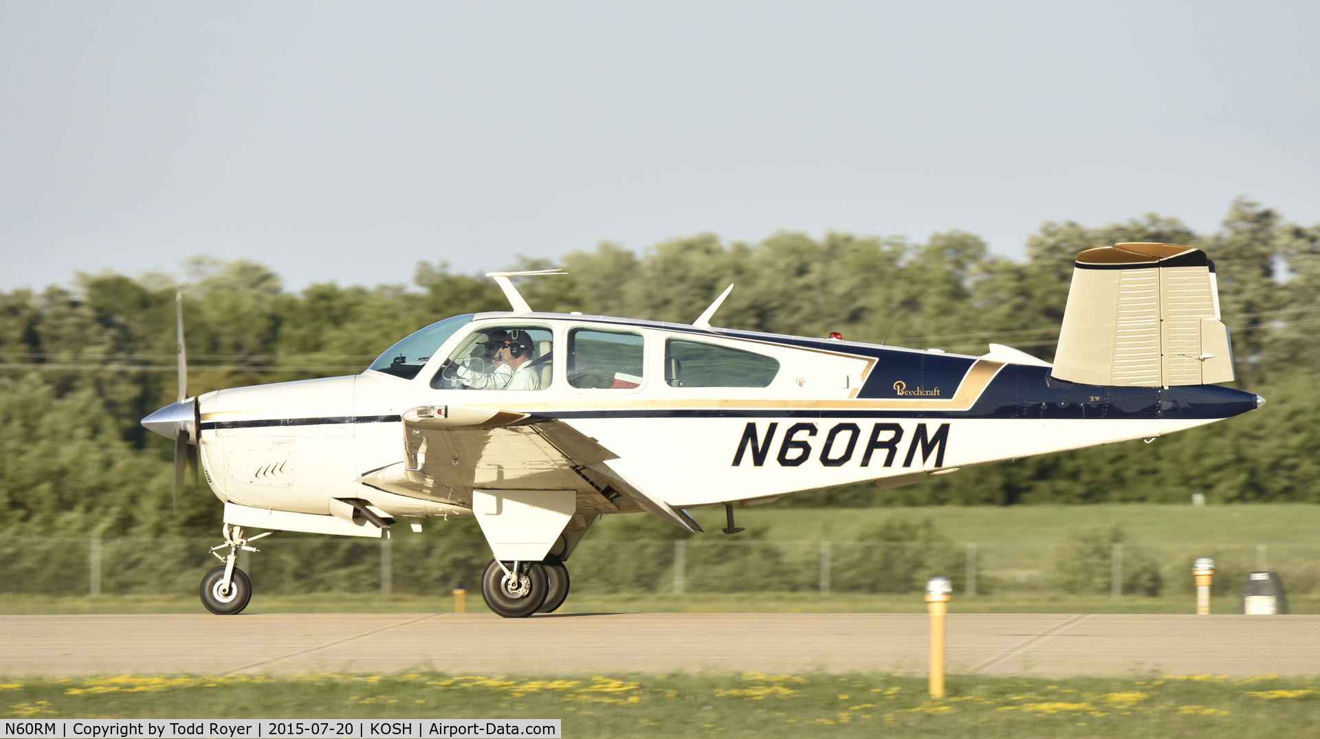 N60RM, 1977 Beech V35B Bonanza C/N D-10048, Airventure 2015