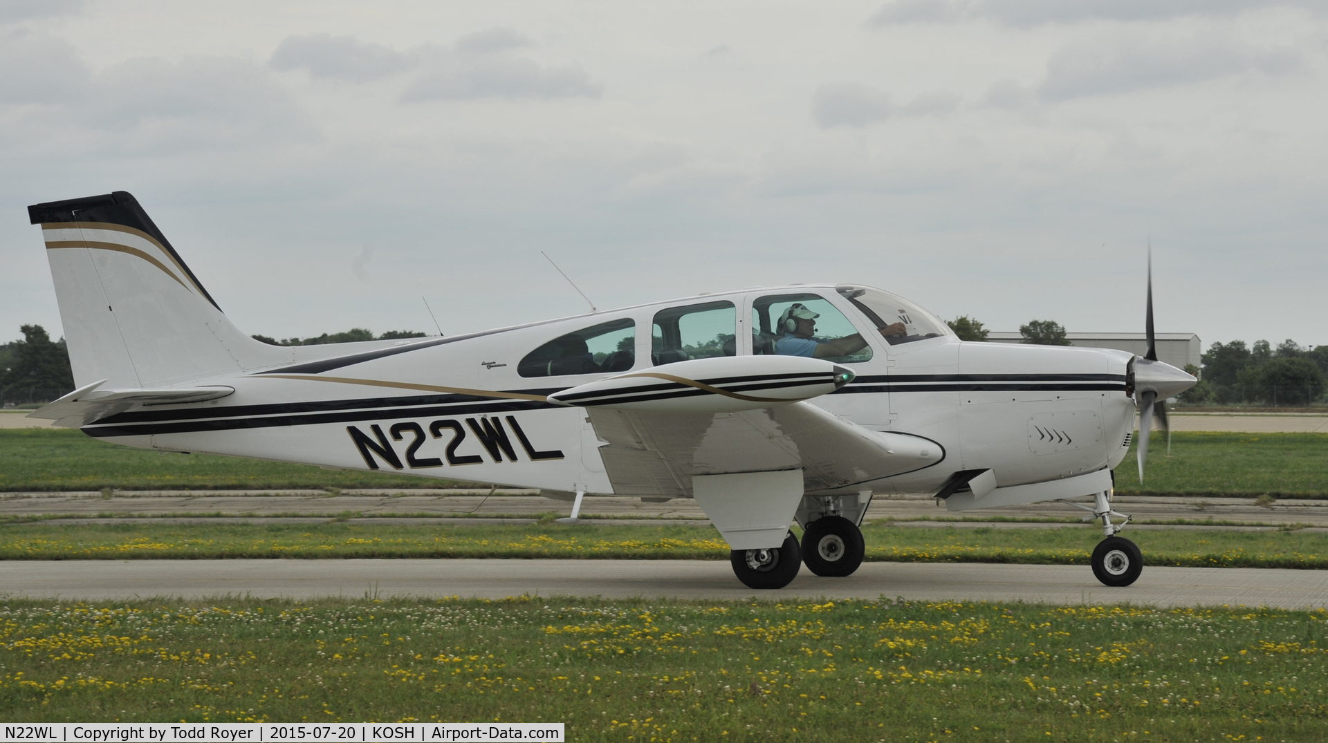N22WL, 1966 Beech 35-C33A Debonair C/N CE-41, Airventure 2015