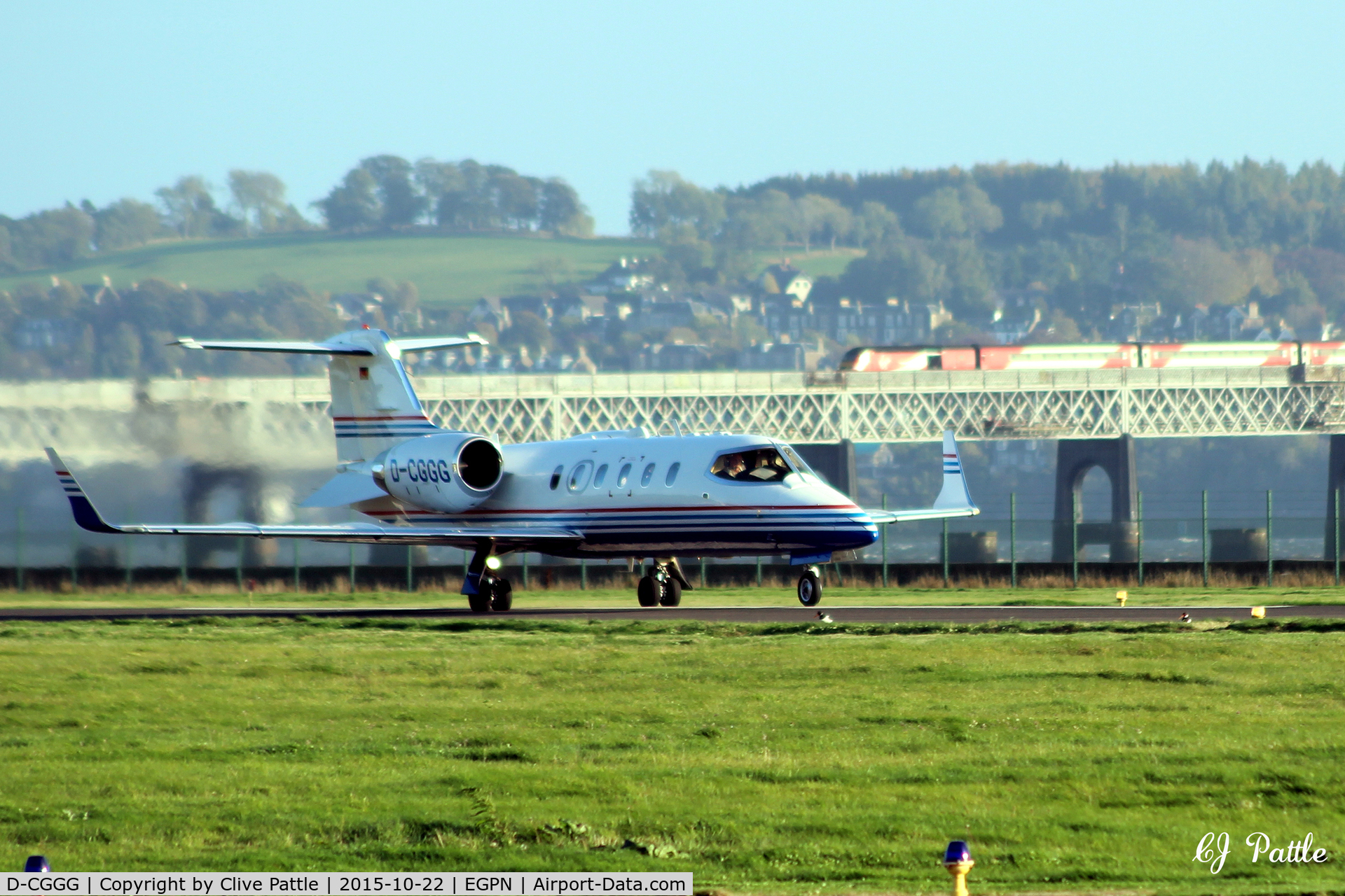 D-CGGG, 2001 Learjet 31A C/N 31A-227, Take-off roll at Dundee Riverside Airport EGPN