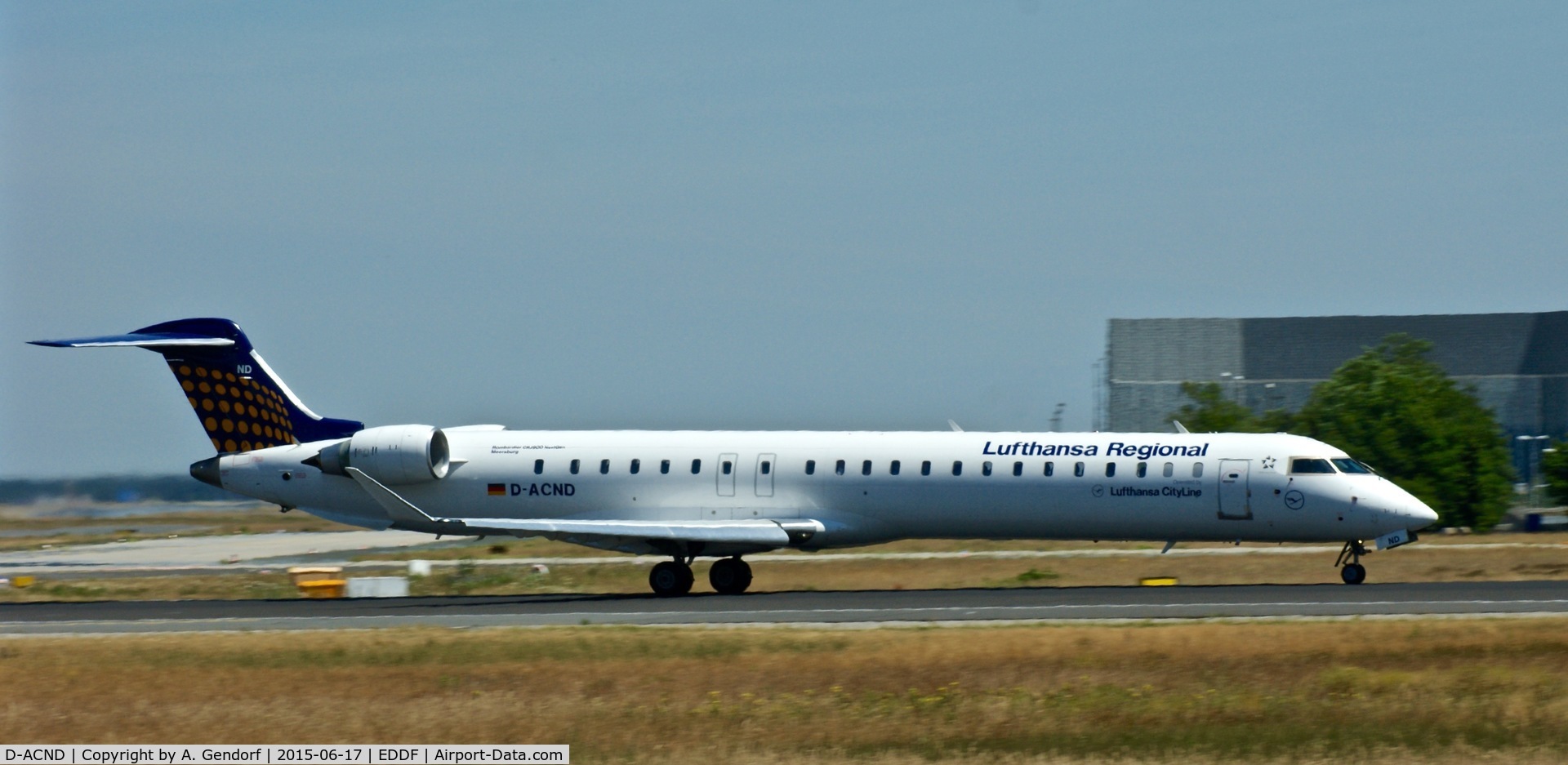 D-ACND, 2009 Bombardier CRJ-701 (CL-600-2C10) Regional Jet C/N 15238, Lufthansa CityLine, is here on RWY18 at Frankfurt Rhein/Main(EDDF)