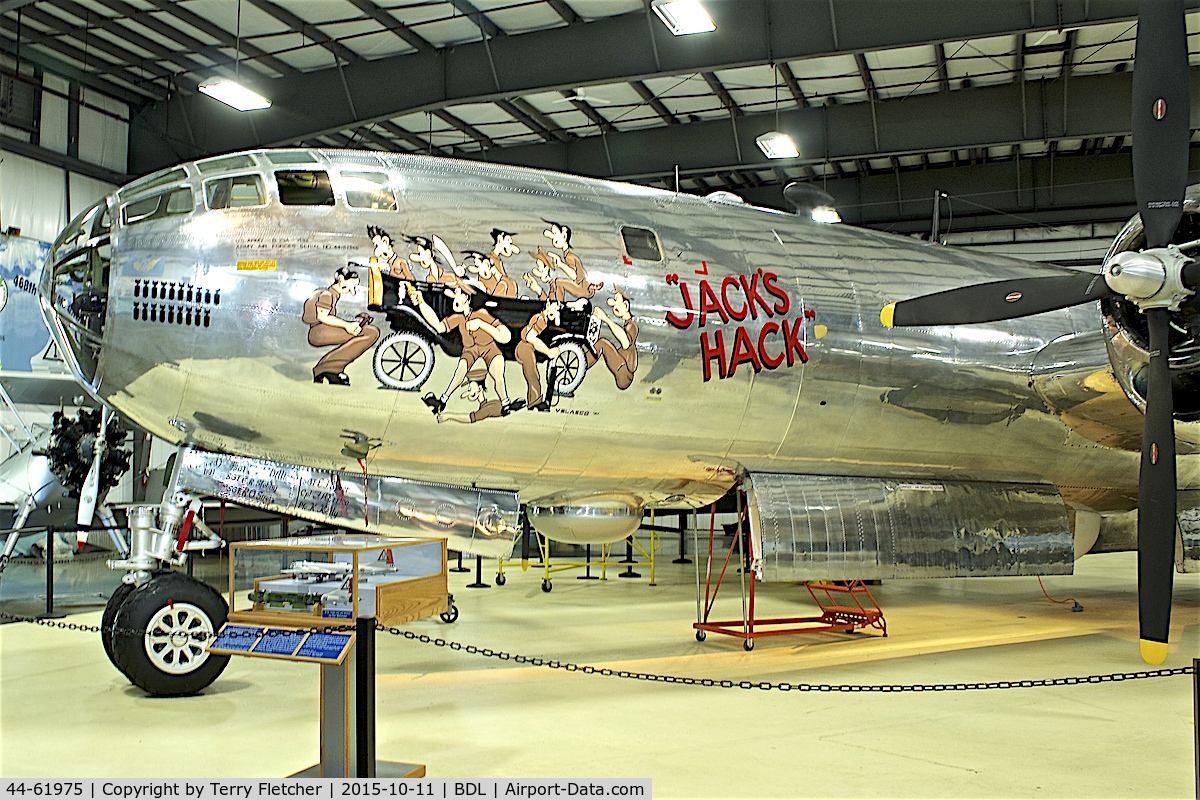 44-61975, 1944 Boeing B-29A Superfortress C/N 11452, At the New England Air Museum at Bradley International Airport