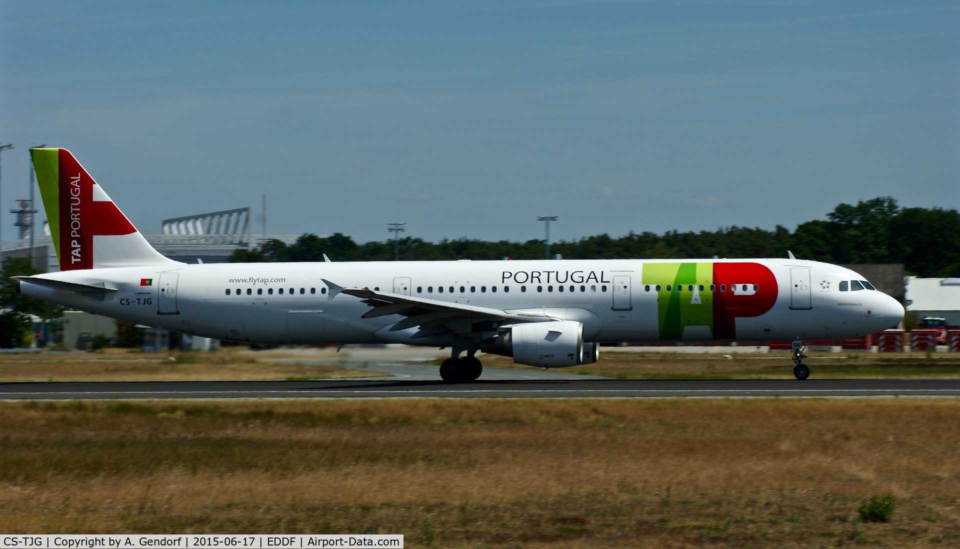 CS-TJG, 2002 Airbus A321-211 C/N 1713, TAP - Air Portugal, is here on RWY 18 at Frankfurt Rhein/Main(EDDF)