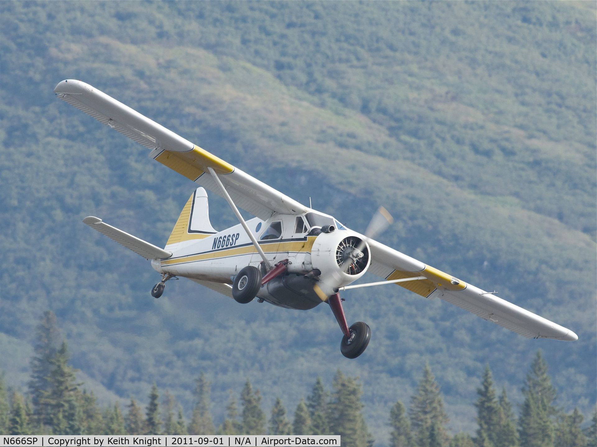 N666SP, 1958 De Havilland Canada DHC-2 Beaver Mk.1 C/N 1247, Seen over Cook Inlet, Alaska.