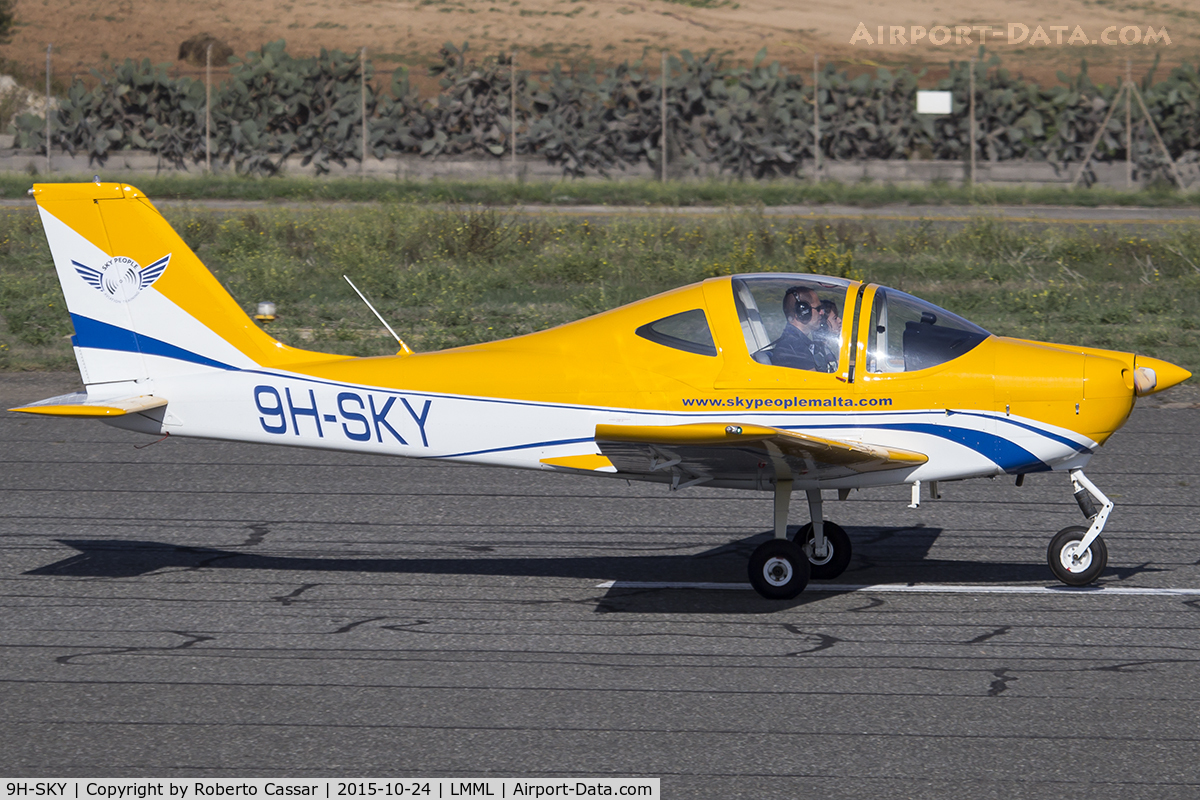 9H-SKY, Tecnam P-2002JF Sierra C/N 126, Runway 05