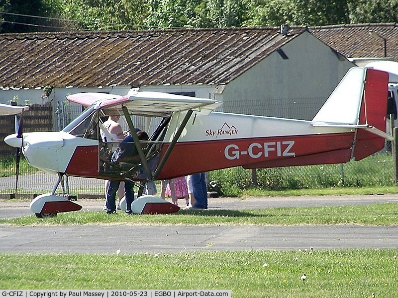 G-CFIZ, 2007 Best Off Skyranger 912(2) C/N BMAA/HB/530, Resident @ Halfpenny Green when shot.