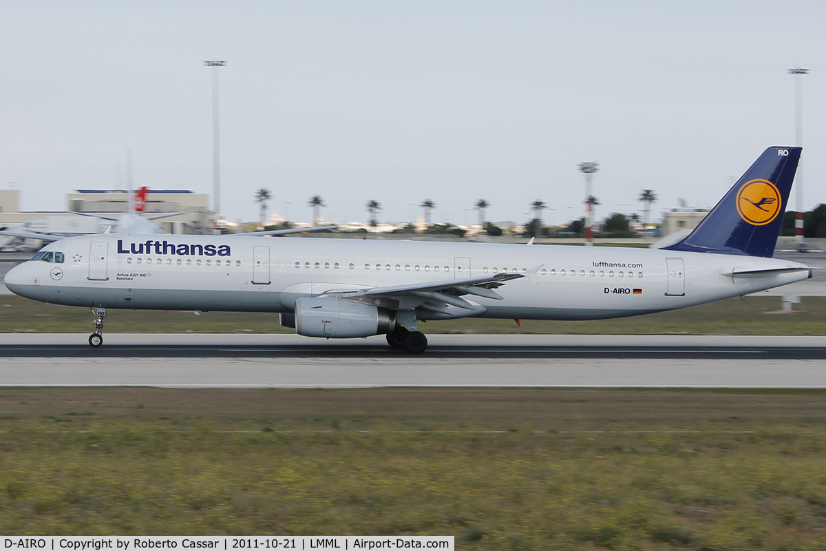 D-AIRO, 1995 Airbus A321-131 C/N 0563, Runway 31