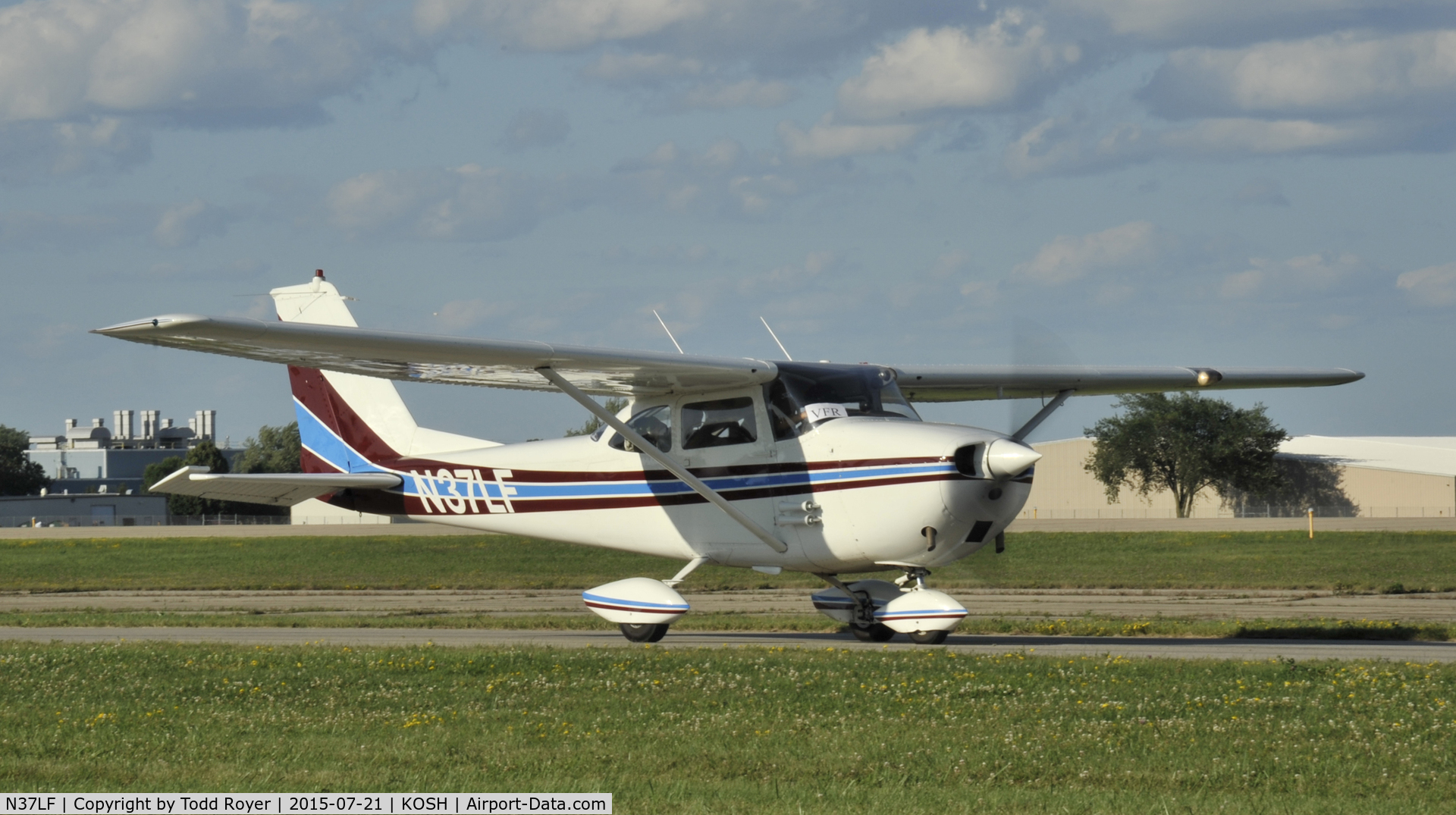 N37LF, 1966 Cessna 172G C/N 17254460, Airventure 2015
