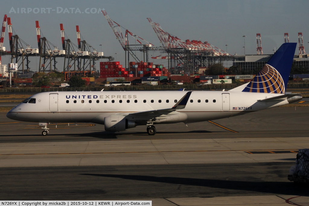 N726YX, 2015 Embraer 175LR (ERJ-170-200LR) C/N 17000507, Taxiing