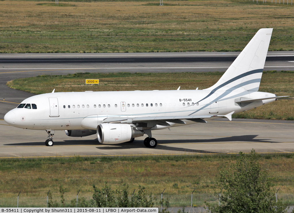 B-55411, 2009 Airbus ACJ318 (A318-112/CJ) C/N 3886, Taxiing for departure...