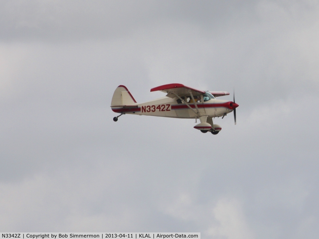 N3342Z, 1960 Piper PA-22-150 Tri-Pacer C/N 22-7282, Arriving at Lakeland, FL - Sun N Fun 2013