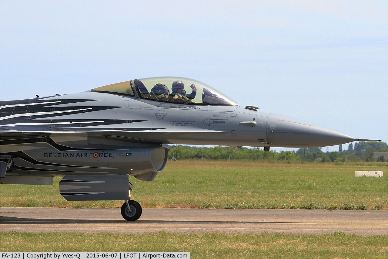 FA-123, SABCA F-16AM Fighting Falcon C/N 6H-123, Belgian Air Force SABCA F-16AM Fighting Falcon, Taxiing to parking area, Tours Air Base 705 (LFOT-TUF) Open day 2015
