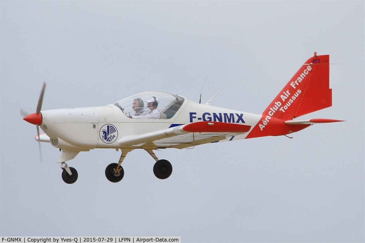 F-GNMX, Aero AT-3 R100 C/N AT3-033, AERO SP.Z O.O AT-3 R100, Short approach rwy 25R, Toussus-Le-Noble airport (LFPN-TNF)