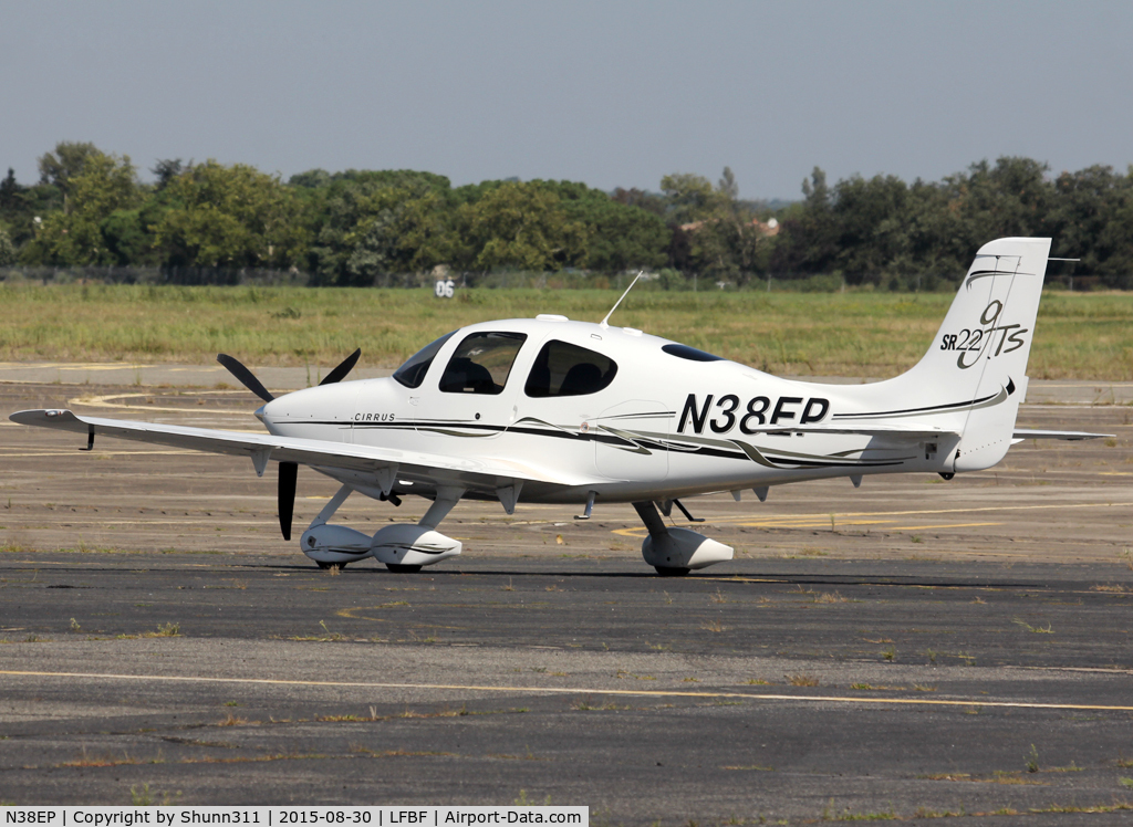 N38EP, 2006 Cirrus SR22 GTS C/N 2068, Parked at the General Aviation...