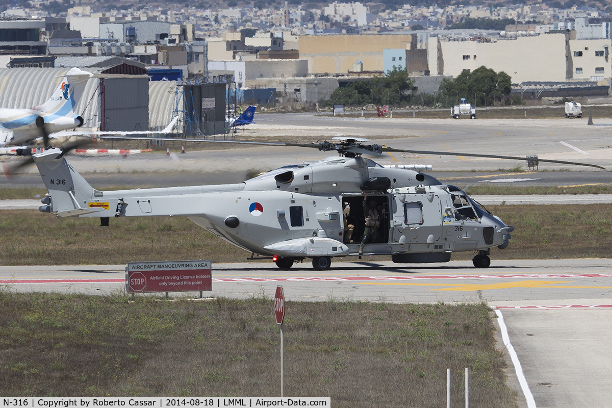 N-316, 2013 NHI NH-90 NFH Caiman C/N 1316, Quebec