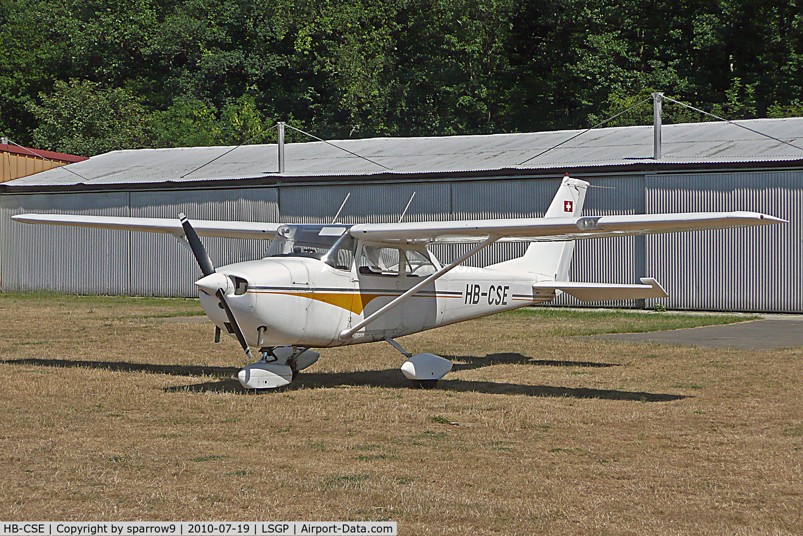 HB-CSE, 1967 Reims F172H Skyhawk C/N 0329, A warm summer afternoon