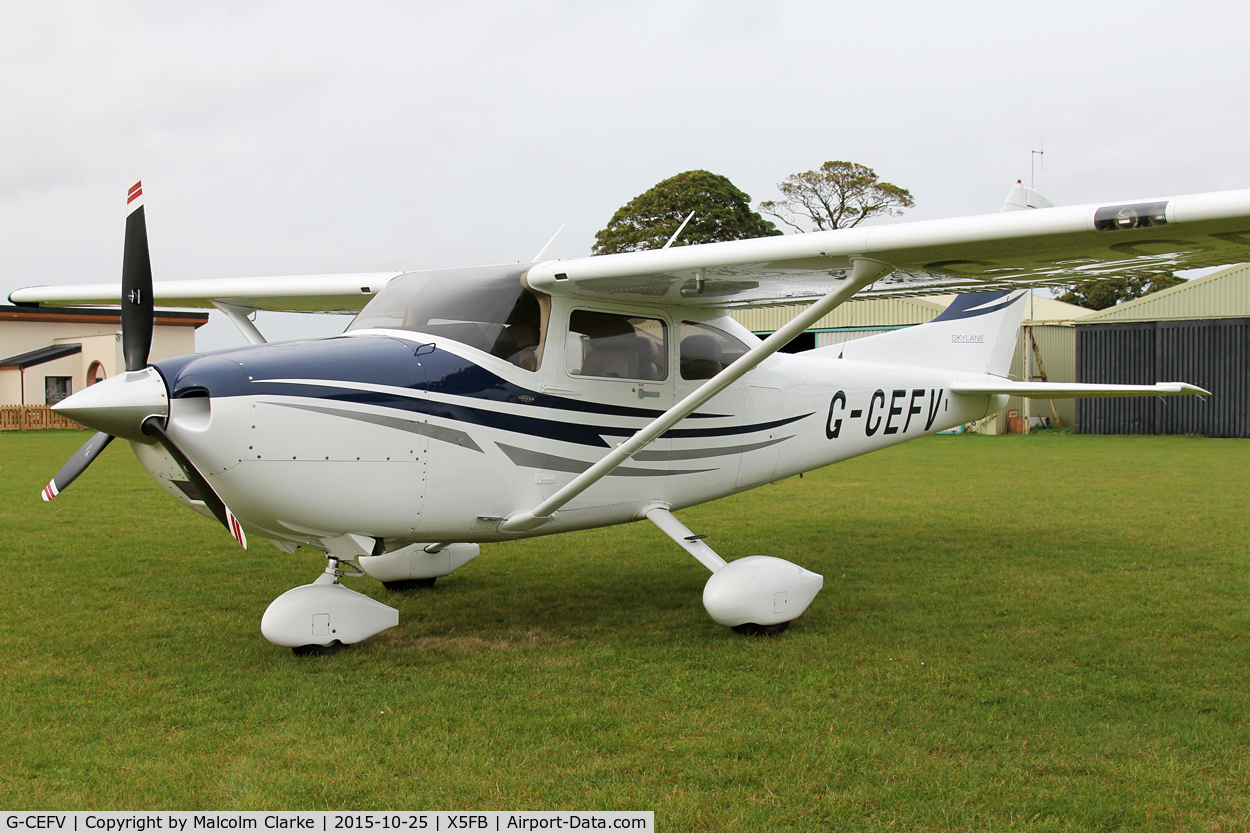 G-CEFV, 2005 Cessna 182T Skylane C/N 18281538, Cessna 182T Skylane, Fishburn Airfield, October 25th 2015.