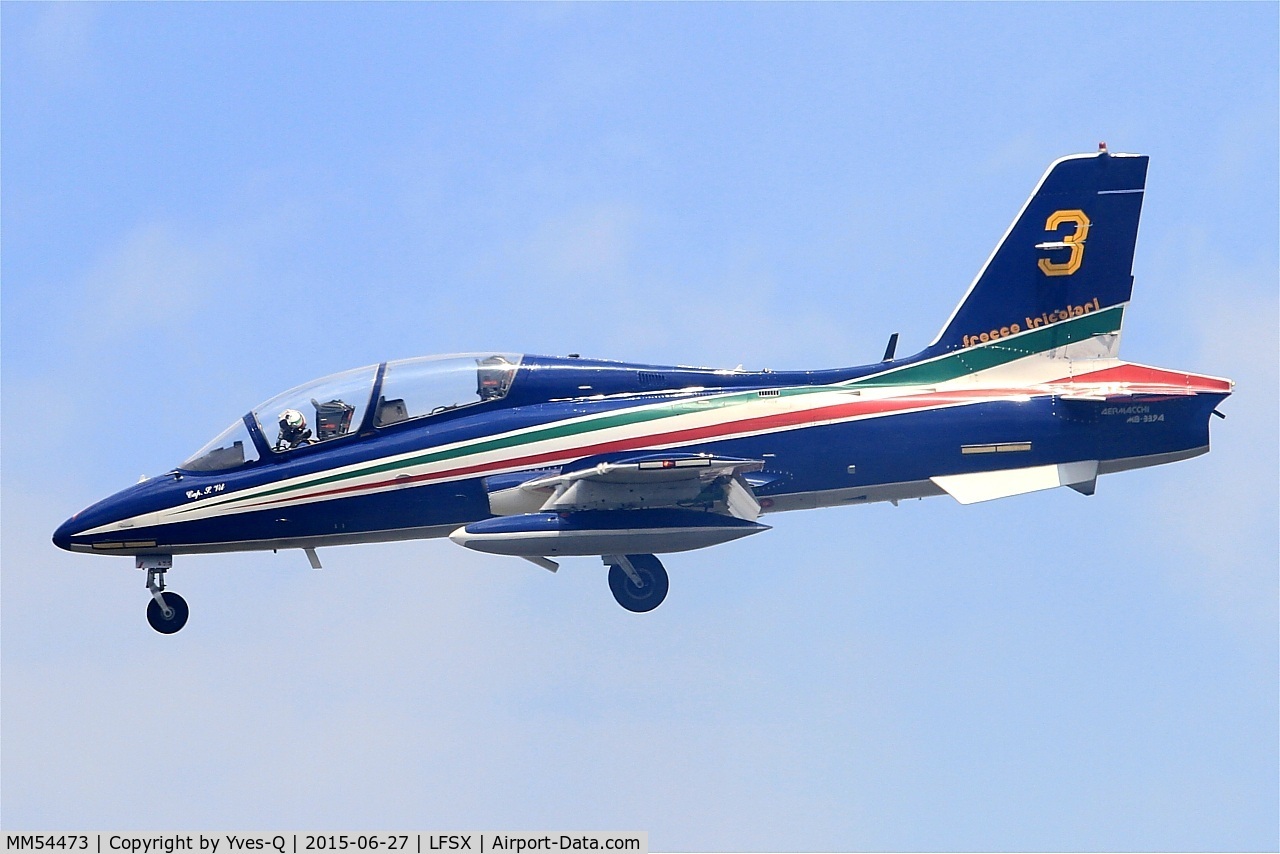 MM54473, Aermacchi MB-339PAN C/N 6668/058/AD002, Italian Air Force Aermacchi MB-339PAN, N°3 of Frecce Tricolori Aerobatic Team 2015, Short approach rwy 29, Luxeuil-Saint Sauveur Air Base 116 (LFSX)Open day 2015